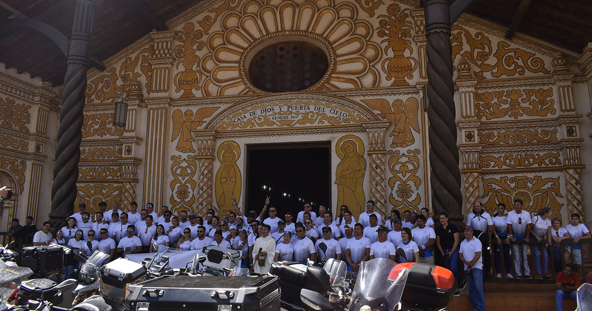 Turismo de motoqueros en Concepción, Santa Cruz (Foto: TVCn)